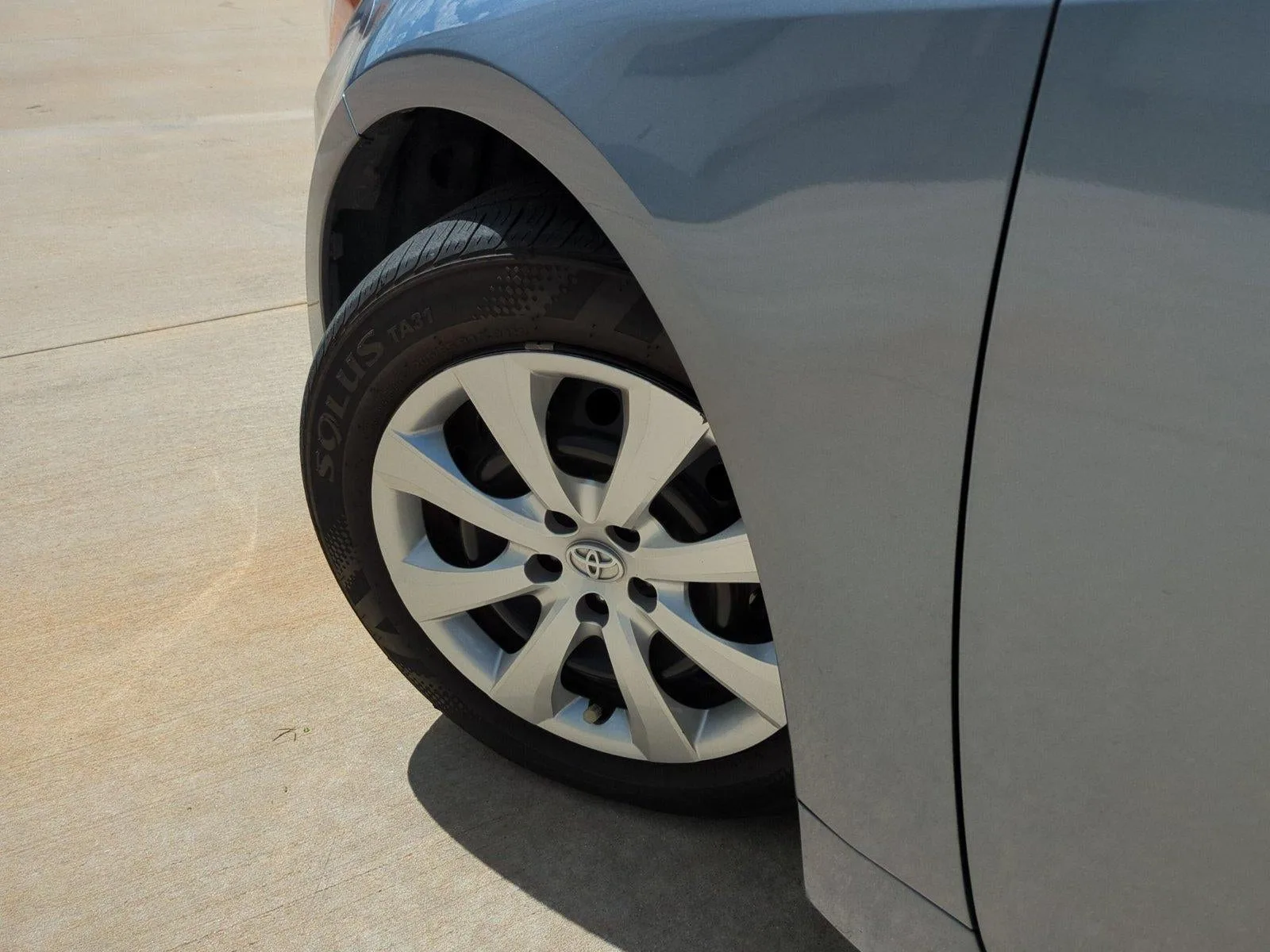 2023 Toyota Corolla LE CVT (Natl) photo 10