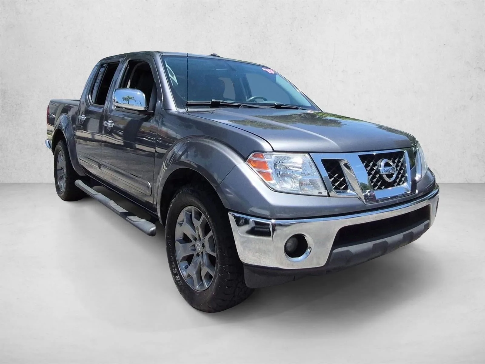 2019 Nissan Frontier Crew Cab 4x2 SL Auto *Ltd Avail* photo 3