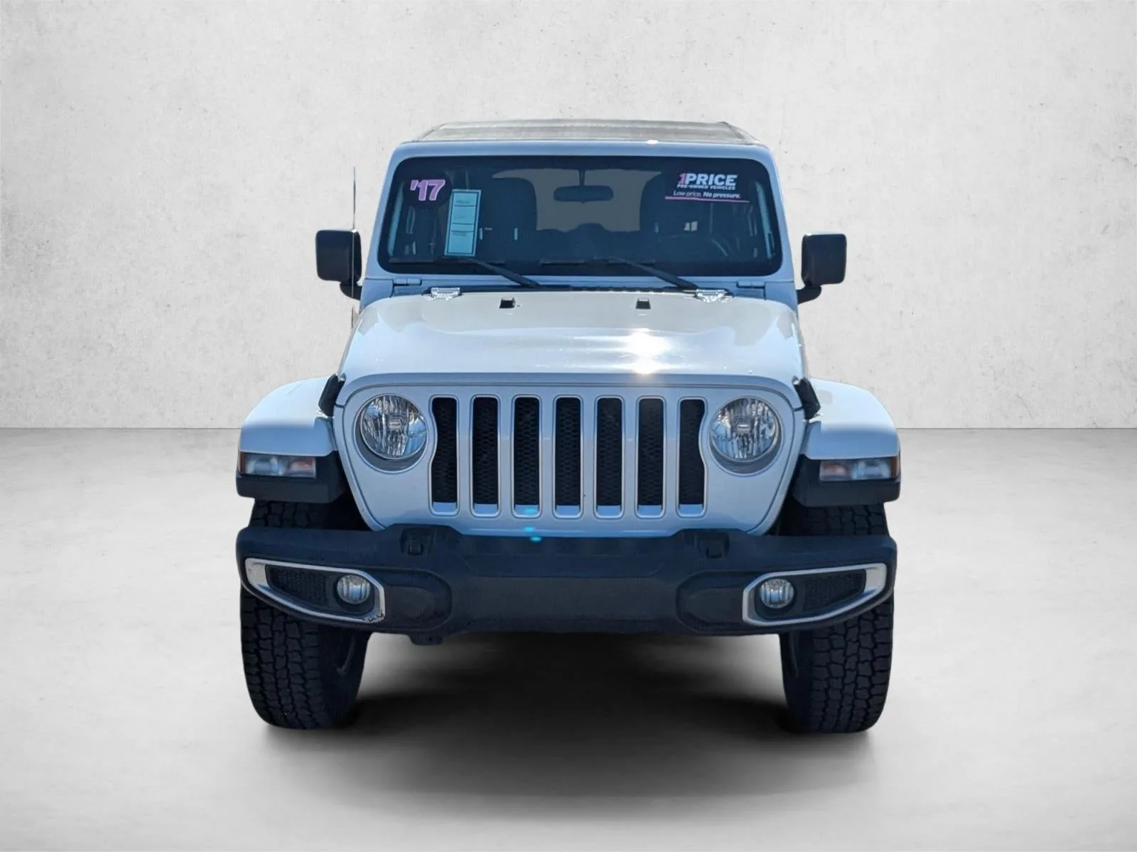 2018 Jeep Wrangler Unlimited Sahara 4x4 photo 2