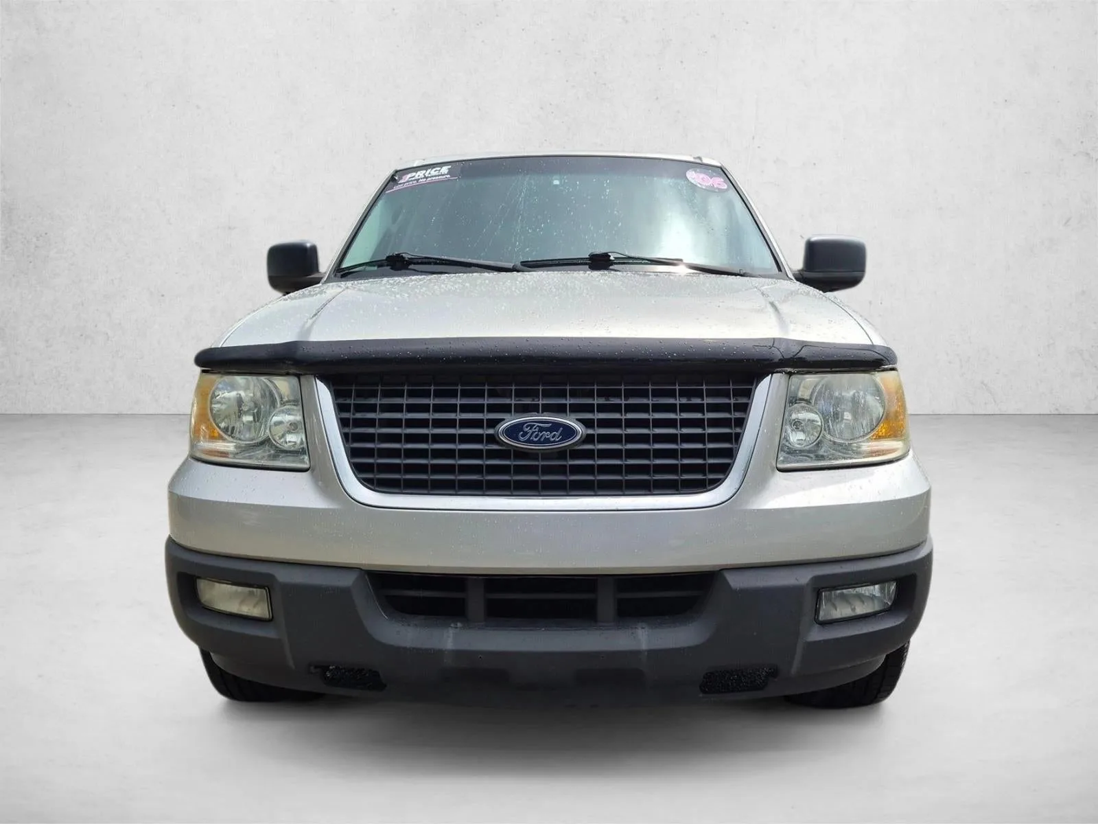 2006 Ford Expedition 4dr XLT photo 2