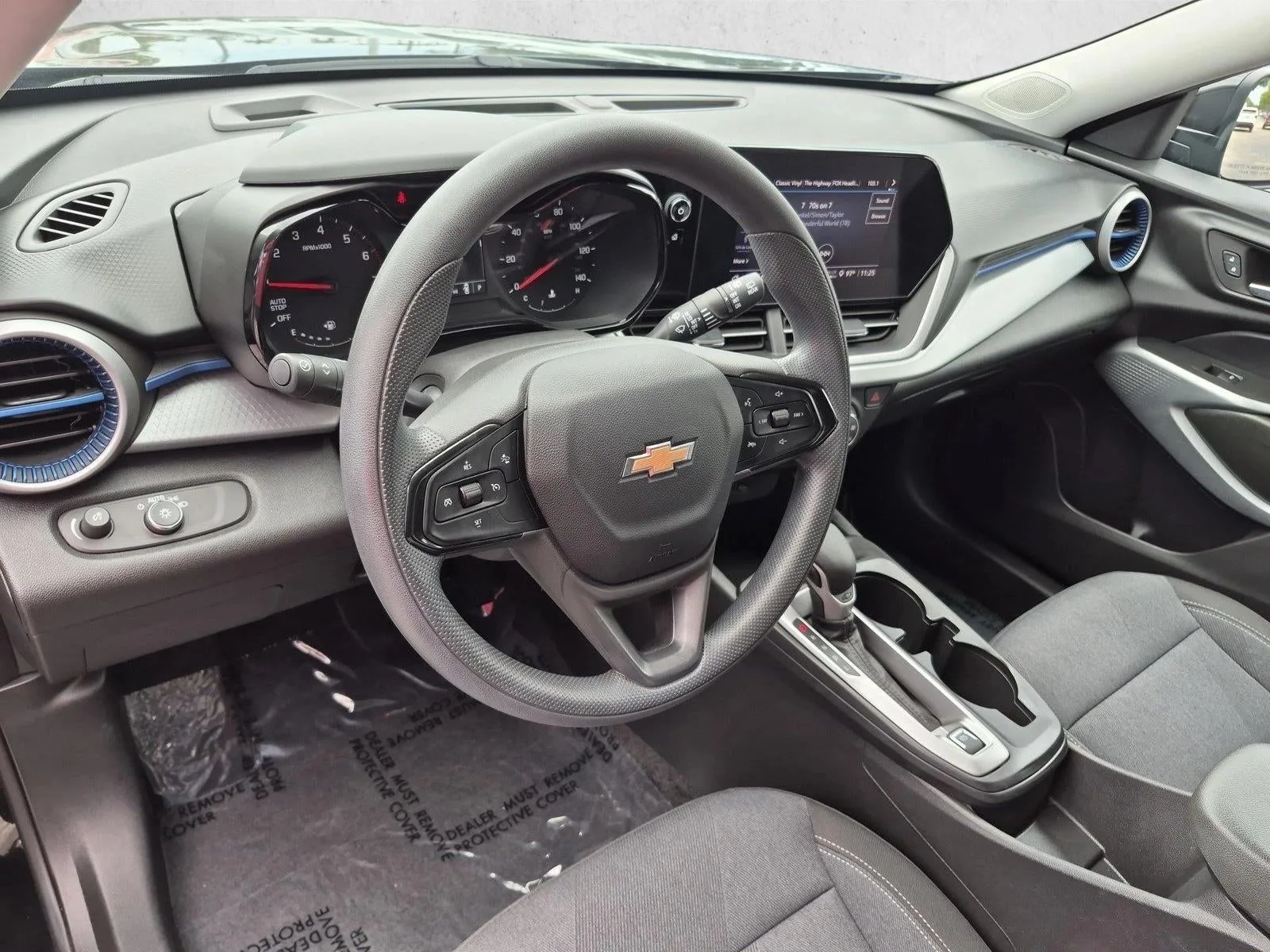 2024 Chevrolet Trax LS photo 10