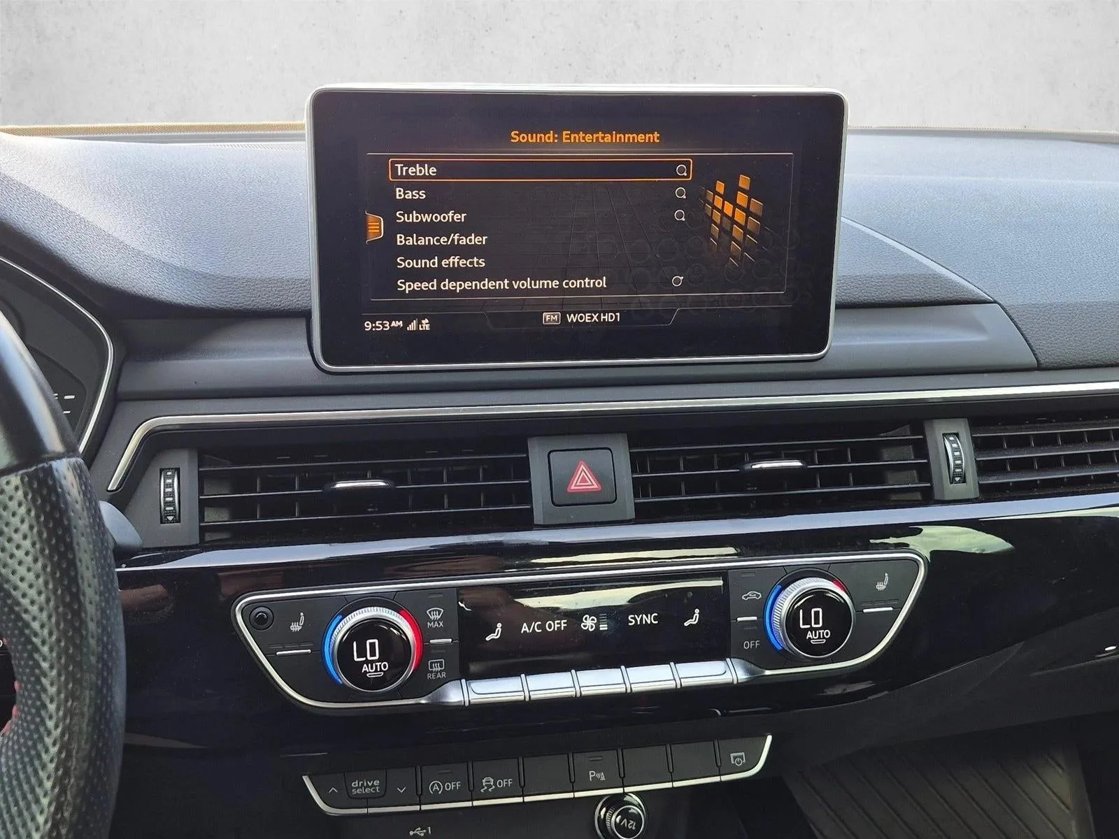 2019 Audi A4 Premium Plus 45 TFSI quattro photo 10