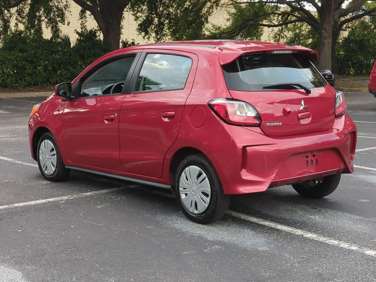 2024 Mitsubishi Mirage ES CVT photo 8