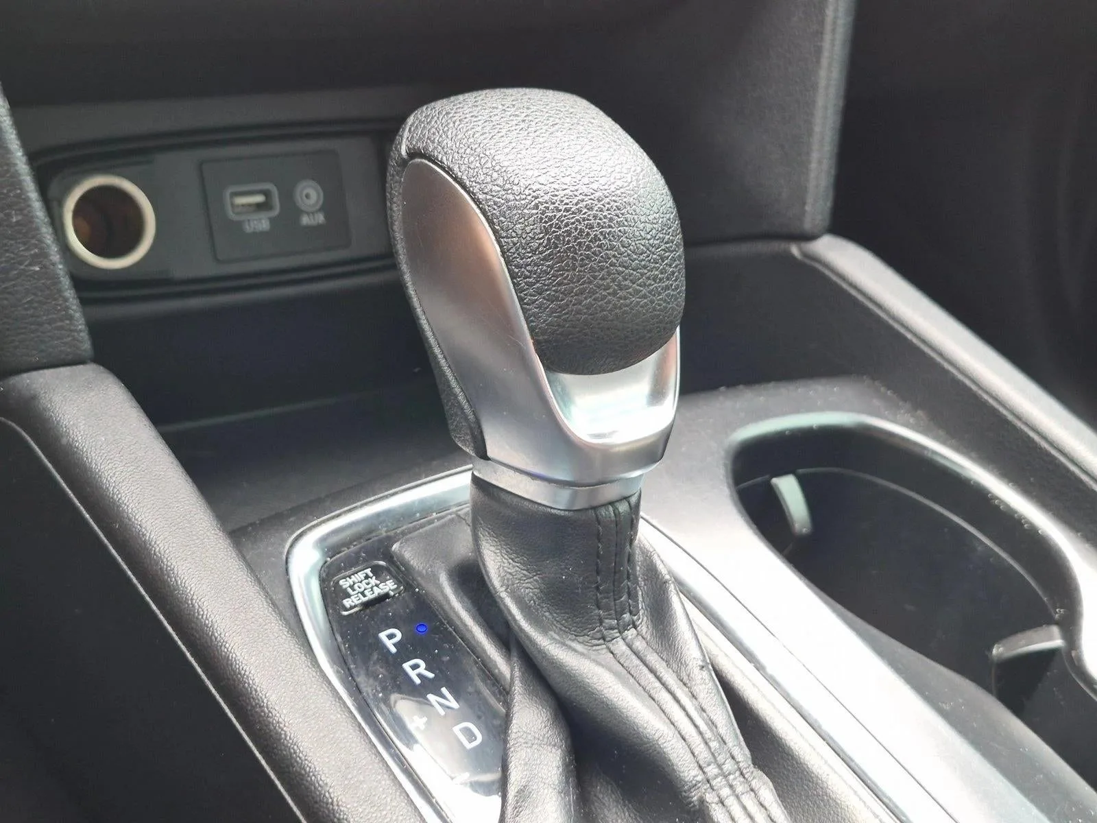 2020 Hyundai SANTA FE SE 2.4L Auto AWD photo 8
