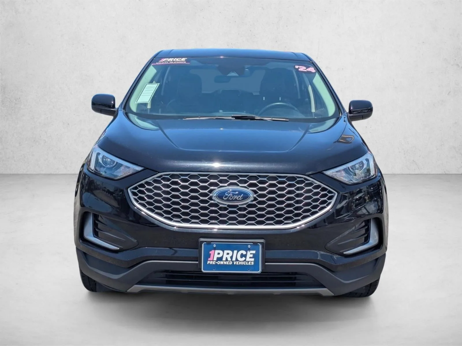 2024 Ford Edge SEL AWD photo 2