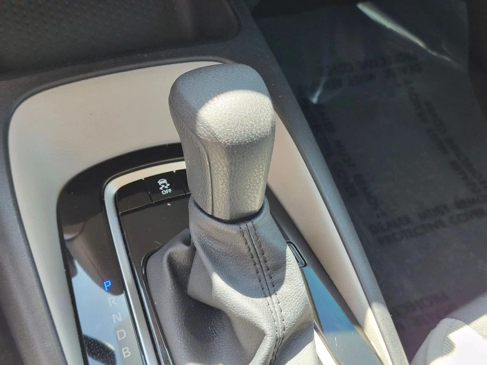 2026 Toyota Corolla LE CVT (Natl) photo 11