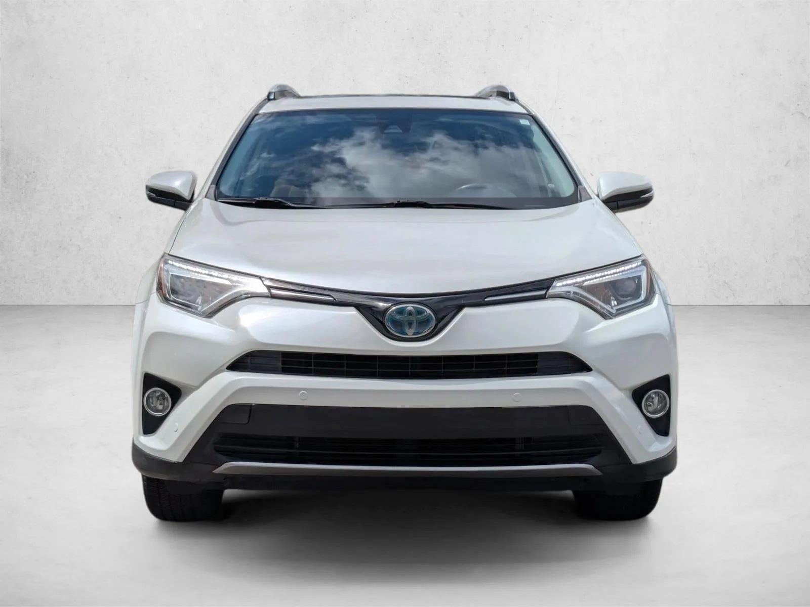 2016 Toyota RAV4 Hybrid AWD 4dr Limited (Natl) photo 2