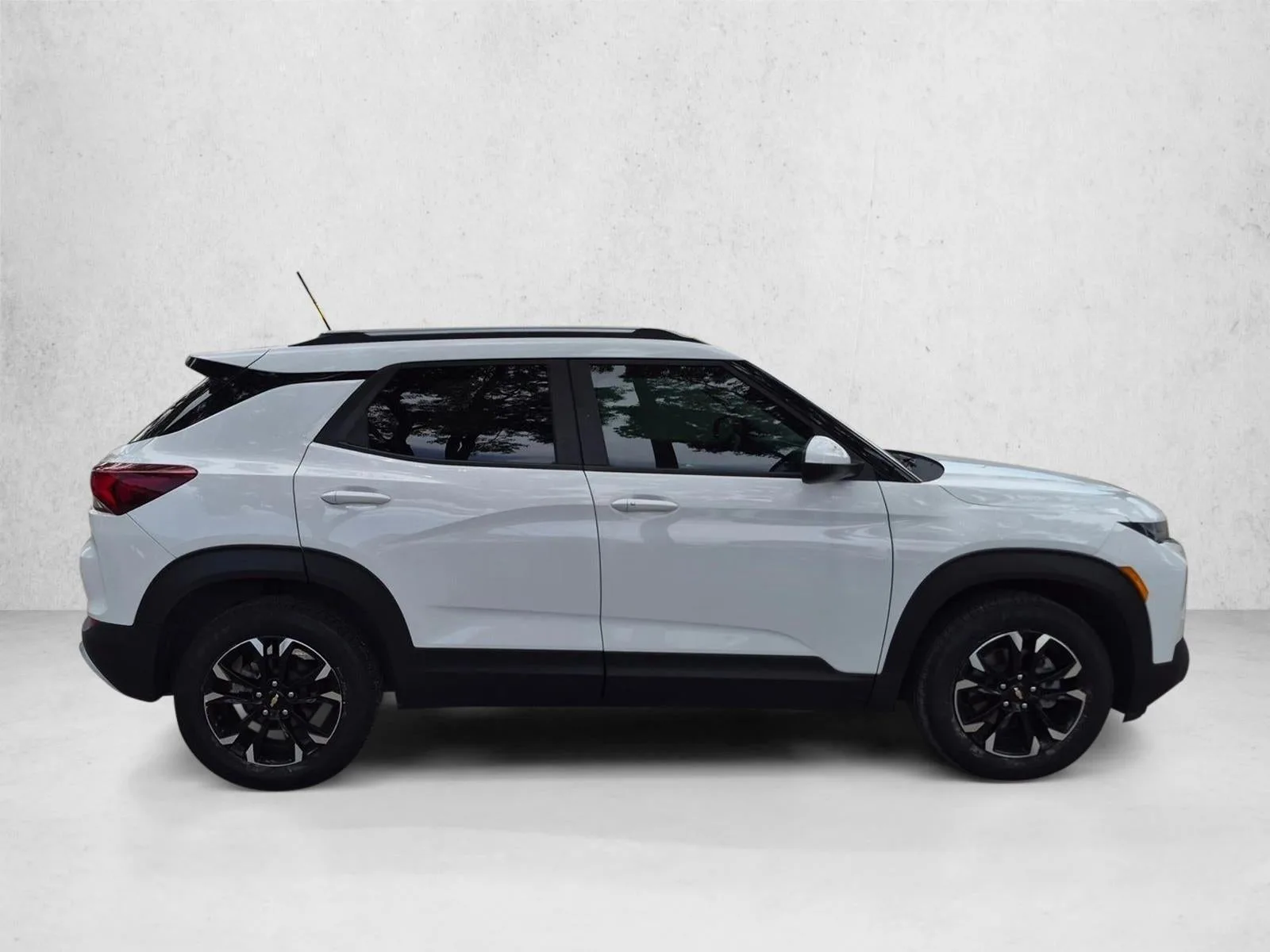 2023 Chevrolet Trailblazer LT photo 4