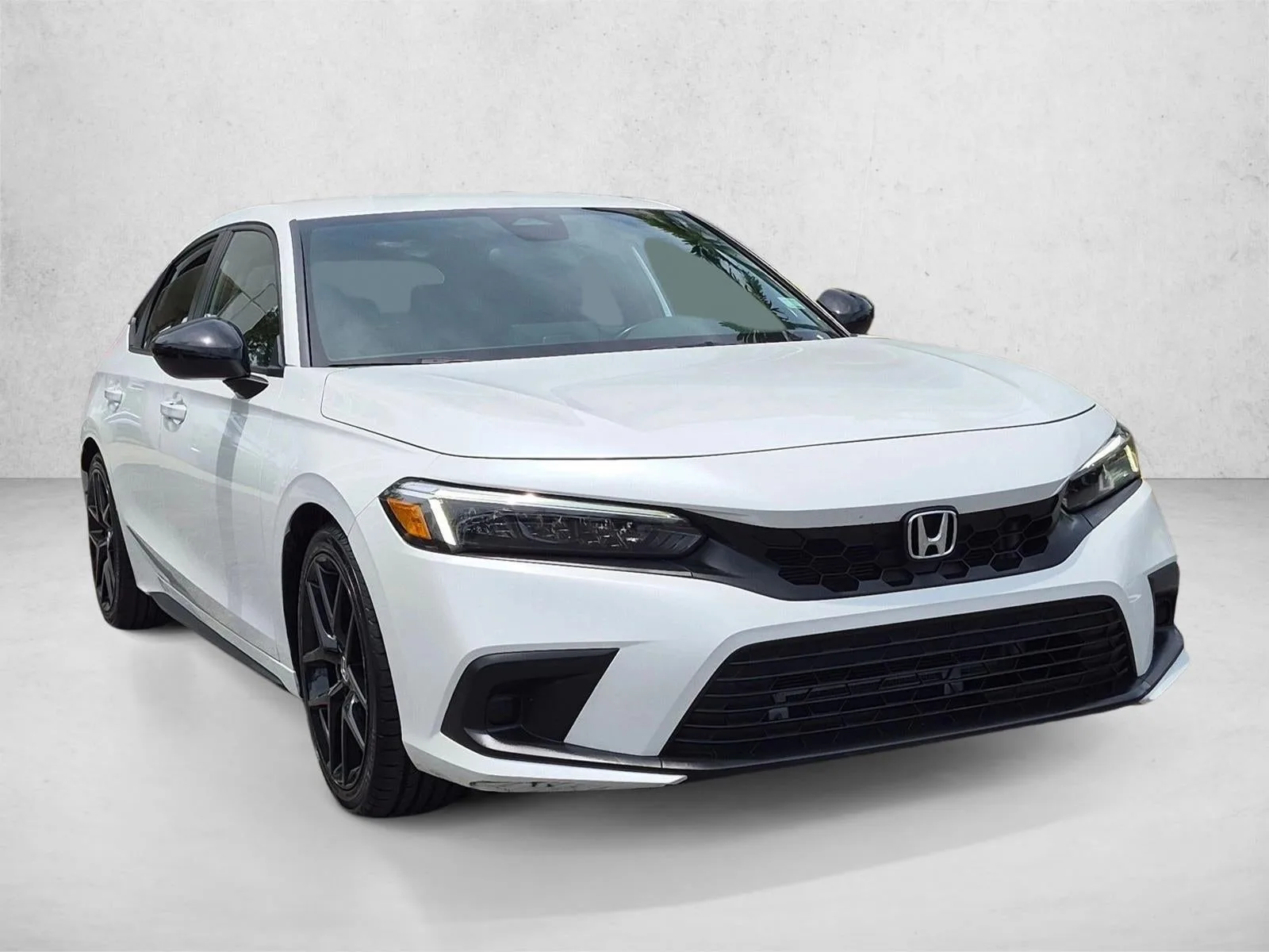 2024 Honda Civic Hatchback Sport CVT photo 3