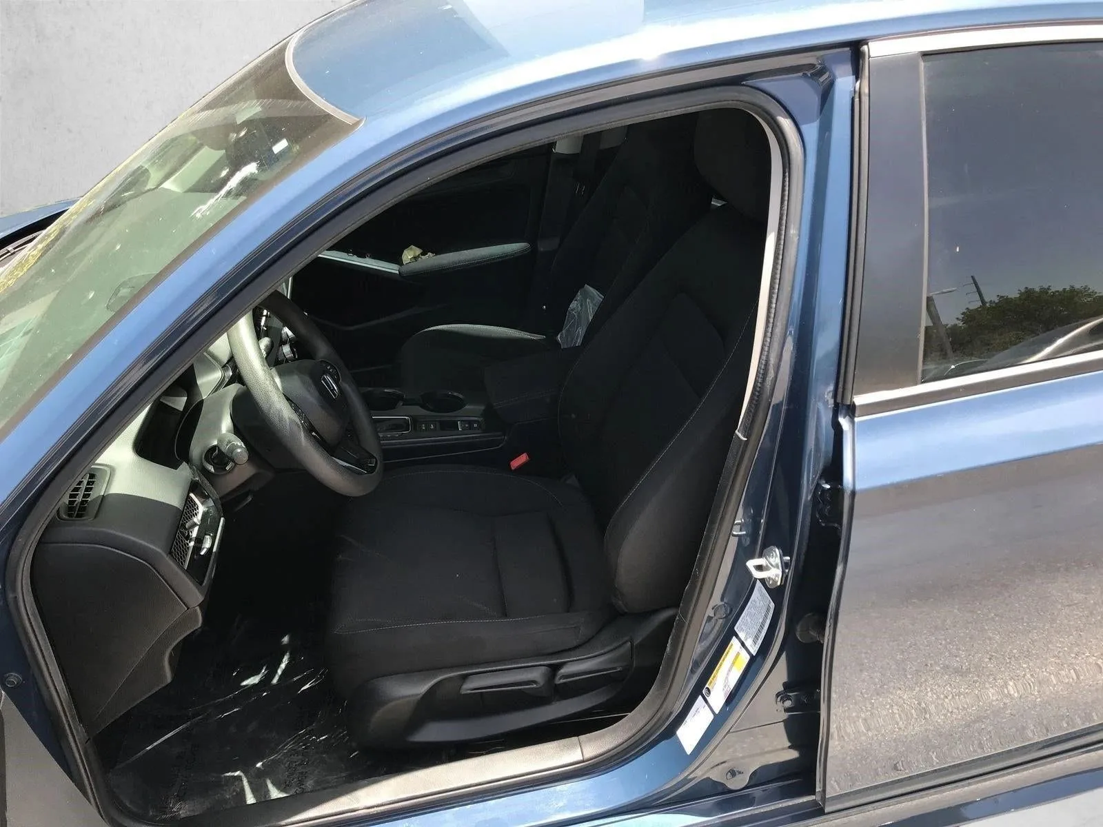 2025 Honda Civic Sedan LX CVT photo 11