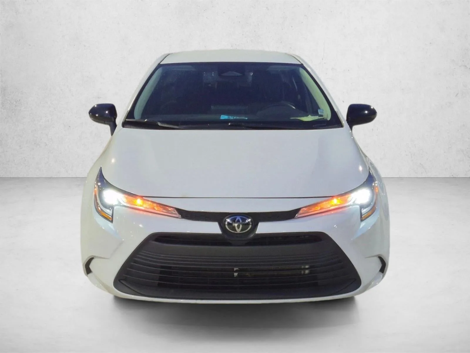 2024 Toyota Corolla LE CVT (Natl) photo 2