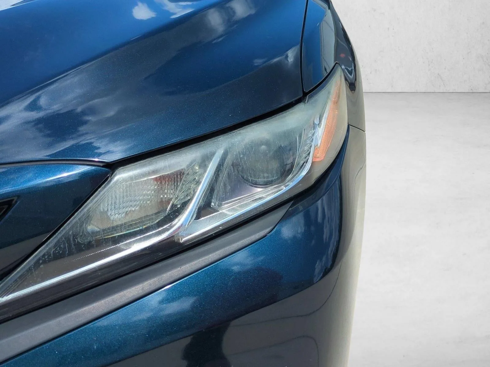 2019 Toyota Camry SE Auto (SE) photo 9