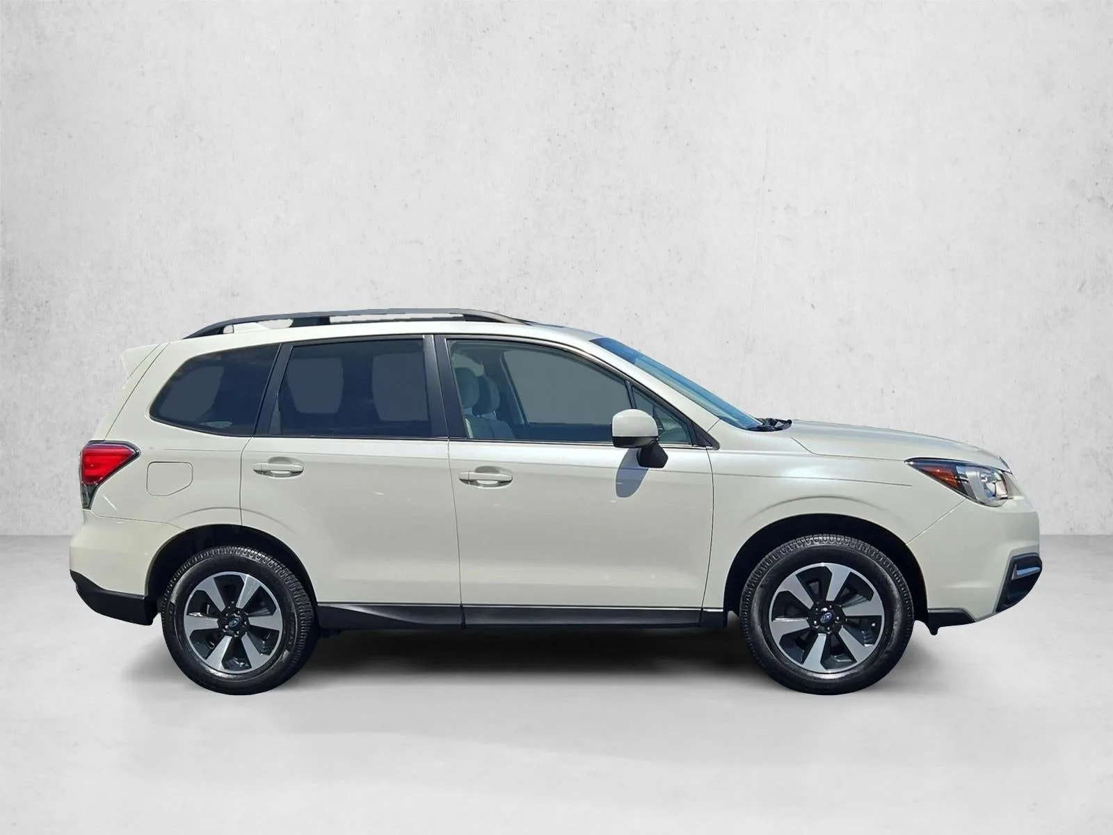 2018 Subaru Forester 2.5i Premium CVT photo 4