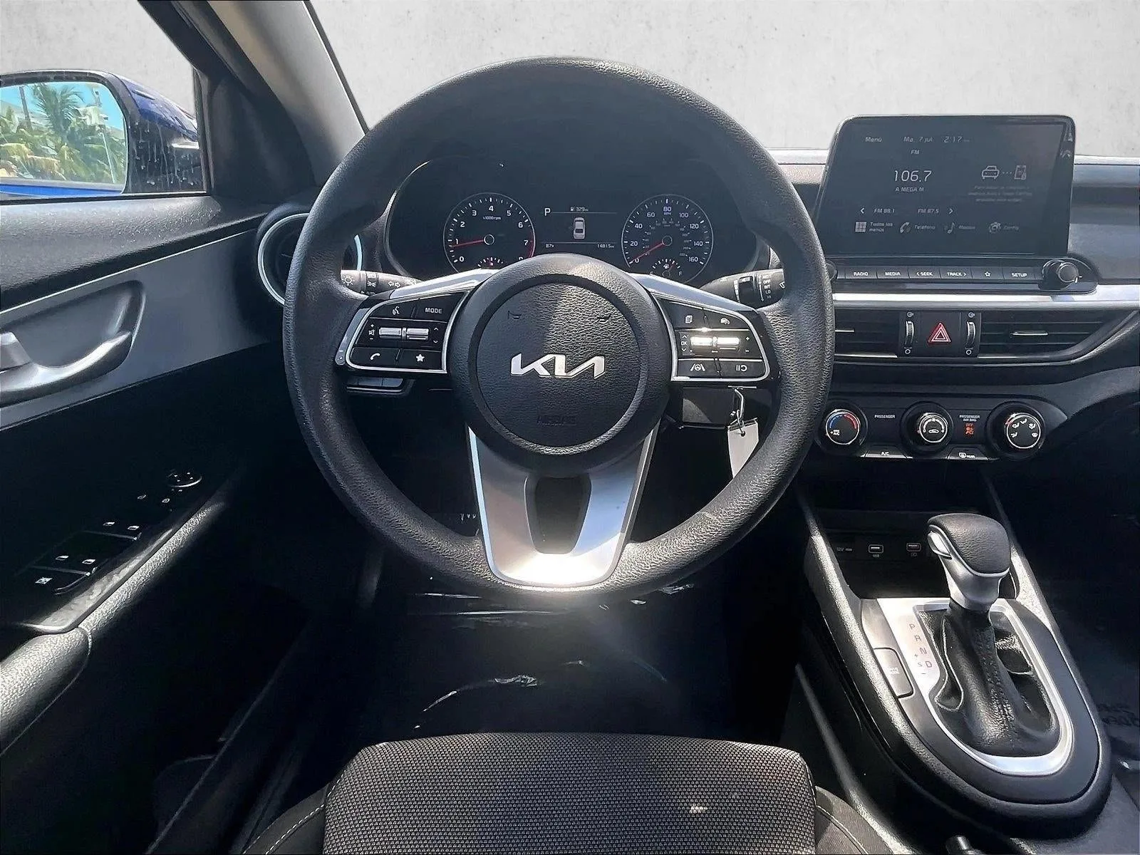 2024 Kia Forte LXS photo 7