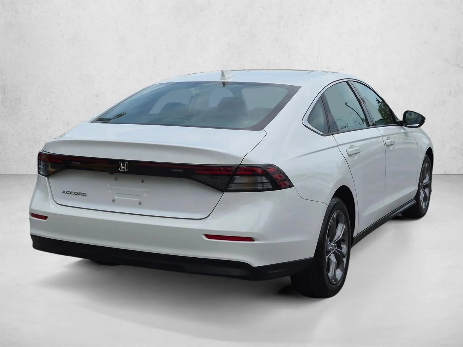 2024 Honda Accord Sedan EX CVT photo 5