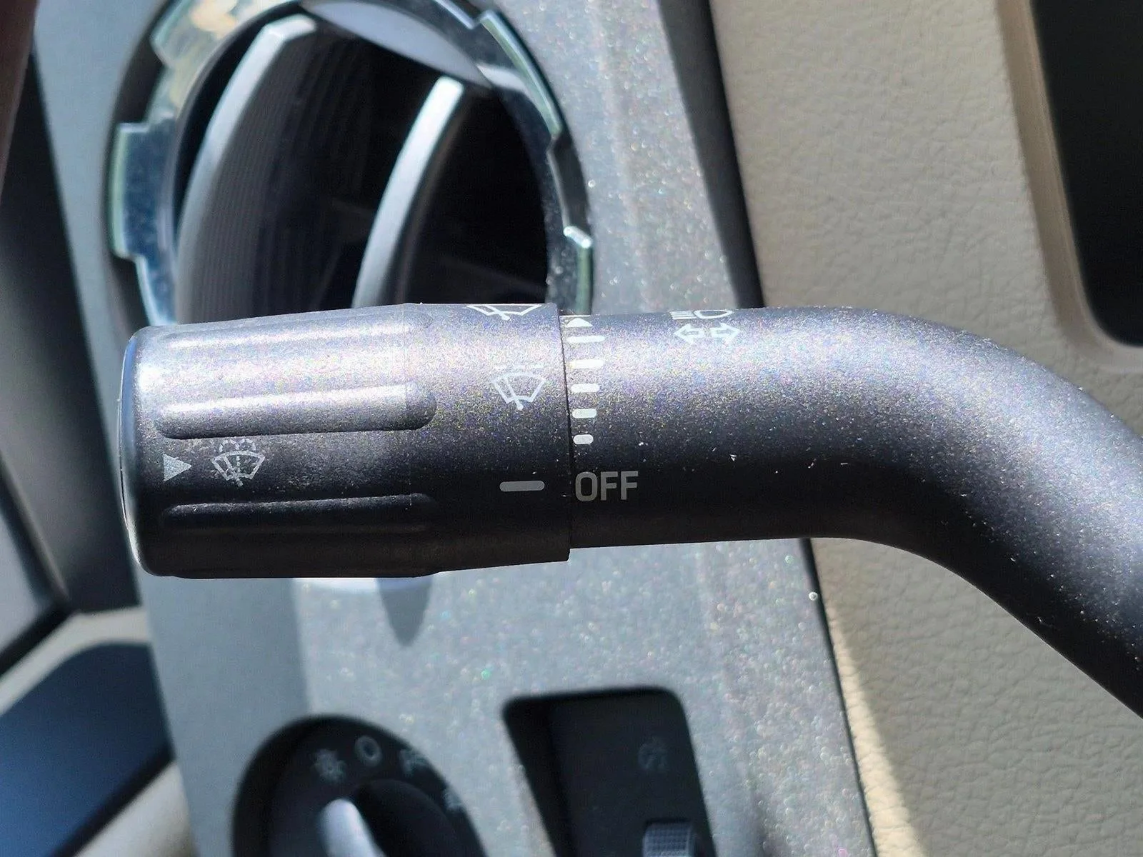 2008 Ford Super Duty F-250 SRW XL photo 9