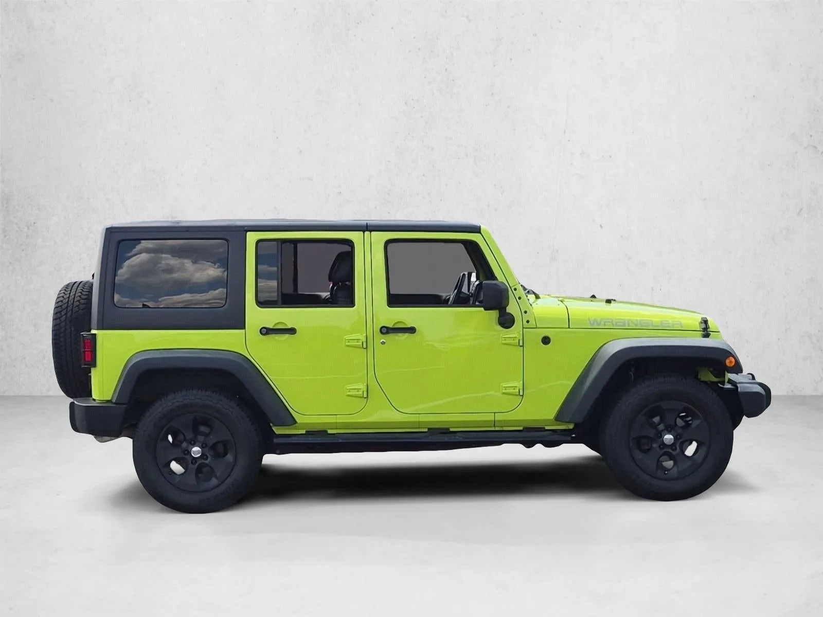 2017 Jeep Wrangler Unlimited Sport 4x4 photo 4
