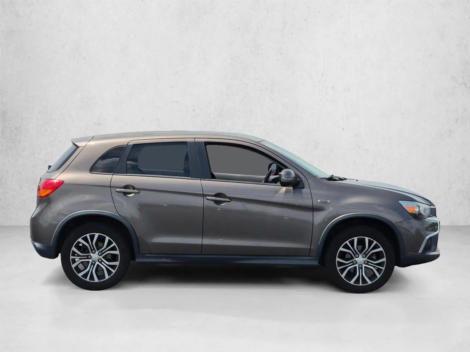 2016 Mitsubishi Outlander Sport 2.4 SE photo 4