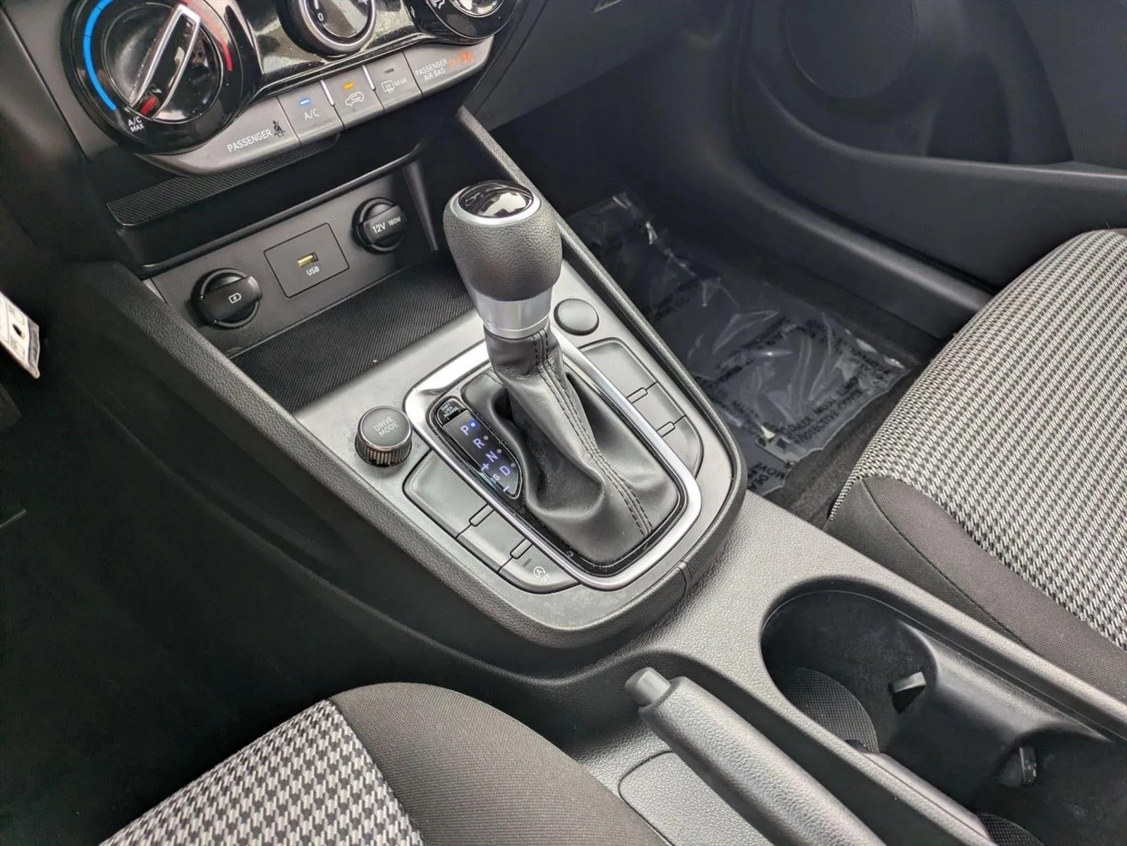 2022 Hyundai KONA SE Auto FWD photo 12
