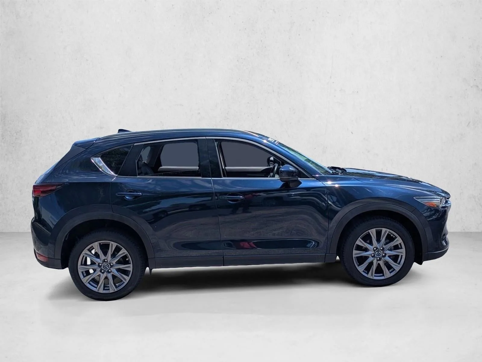 2019 Mazda CX-5 Grand Touring photo 4