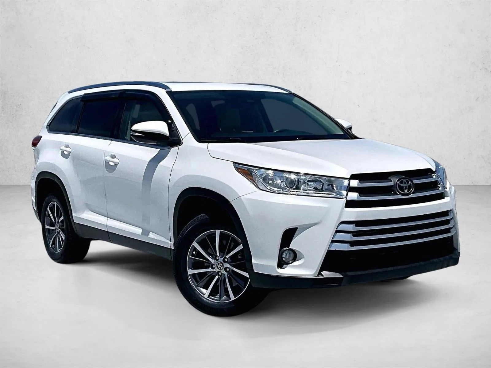 2019 Toyota Highlander SE photo 12