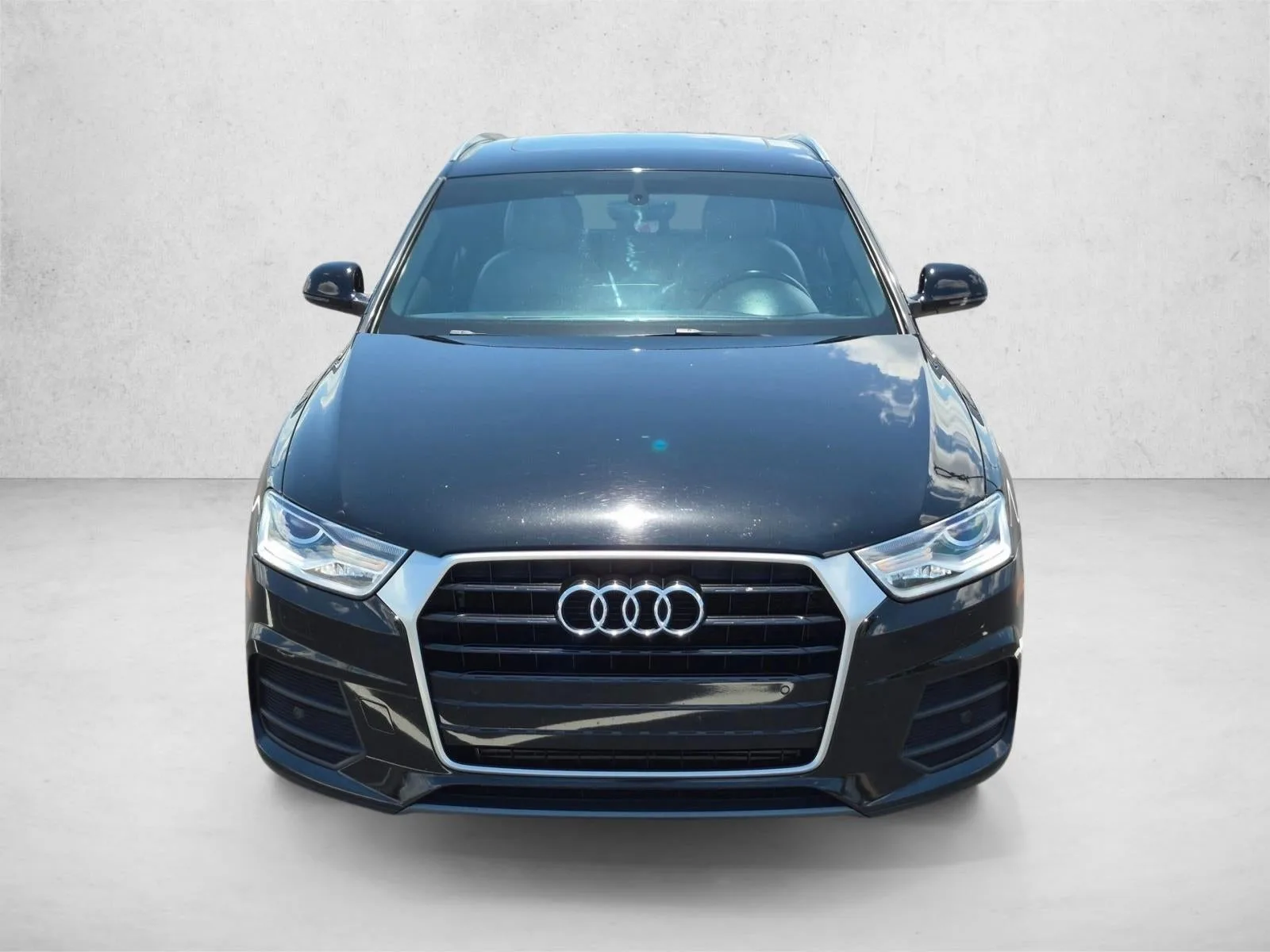2017 Audi Q3 2.0T Premium photo 2