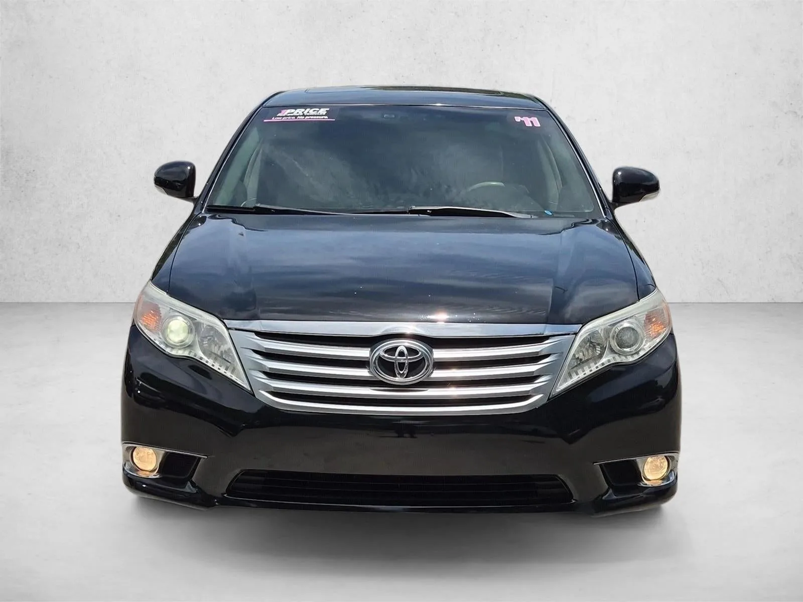 2011 Toyota Avalon Limited photo 2