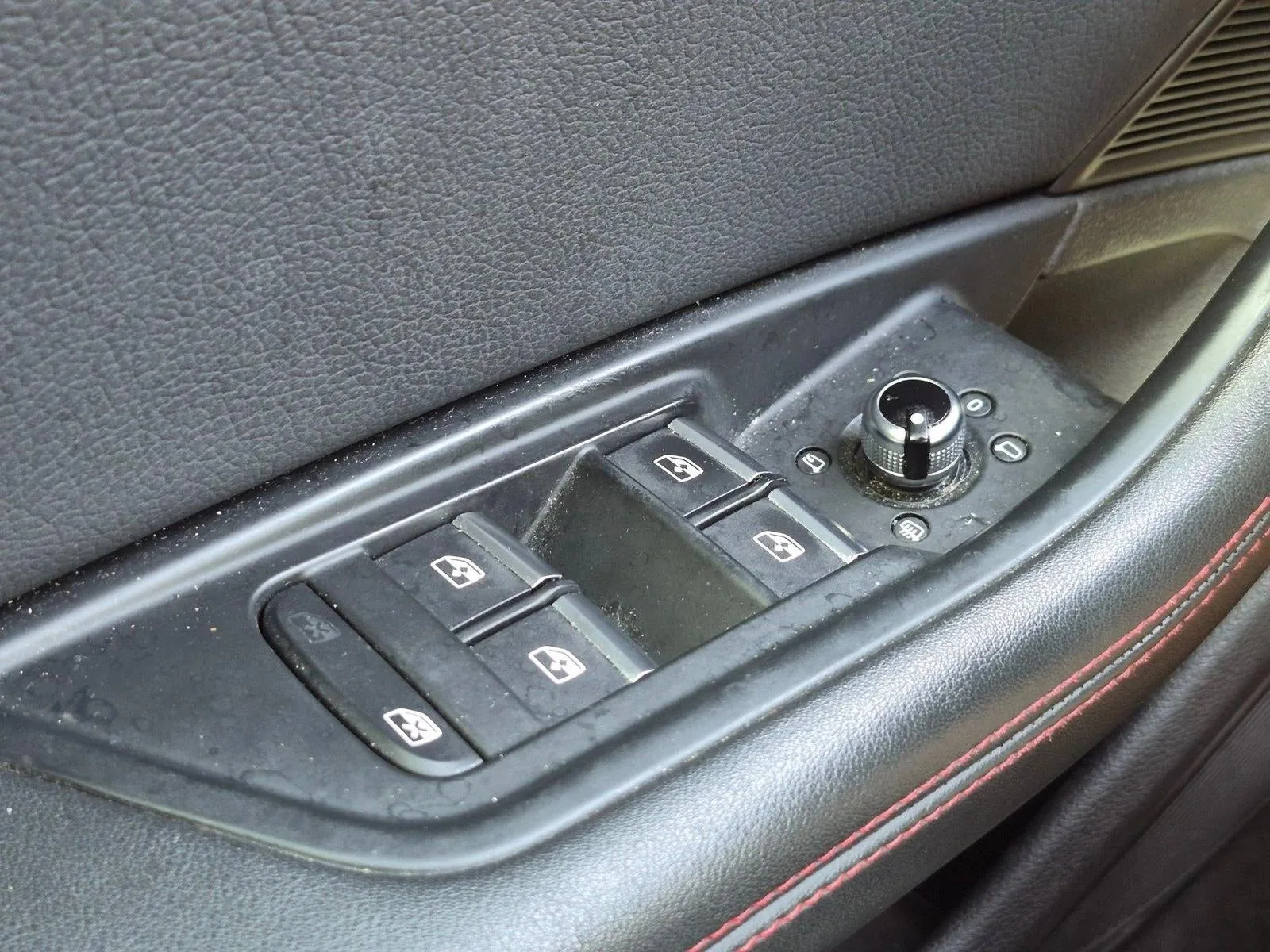 2019 Audi A4 Premium Plus 45 TFSI quattro photo 12