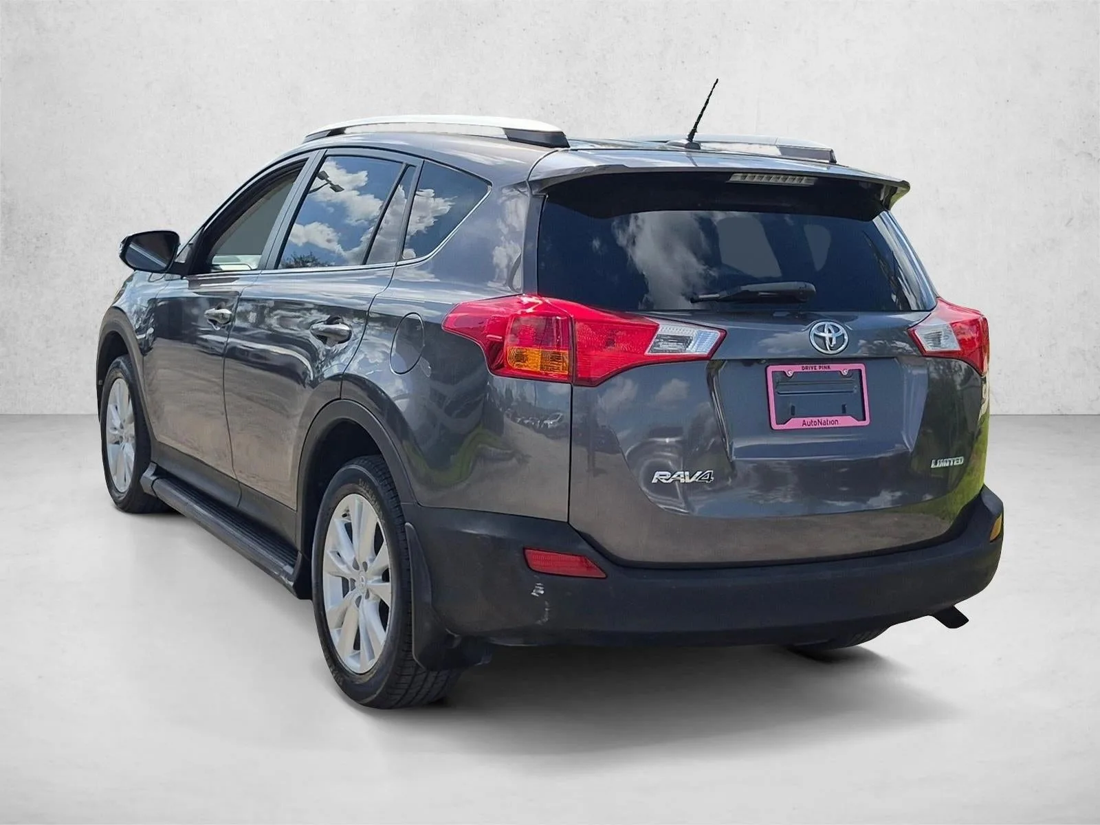 2015 Toyota RAV4 FWD 4dr Limited (Natl) photo 7