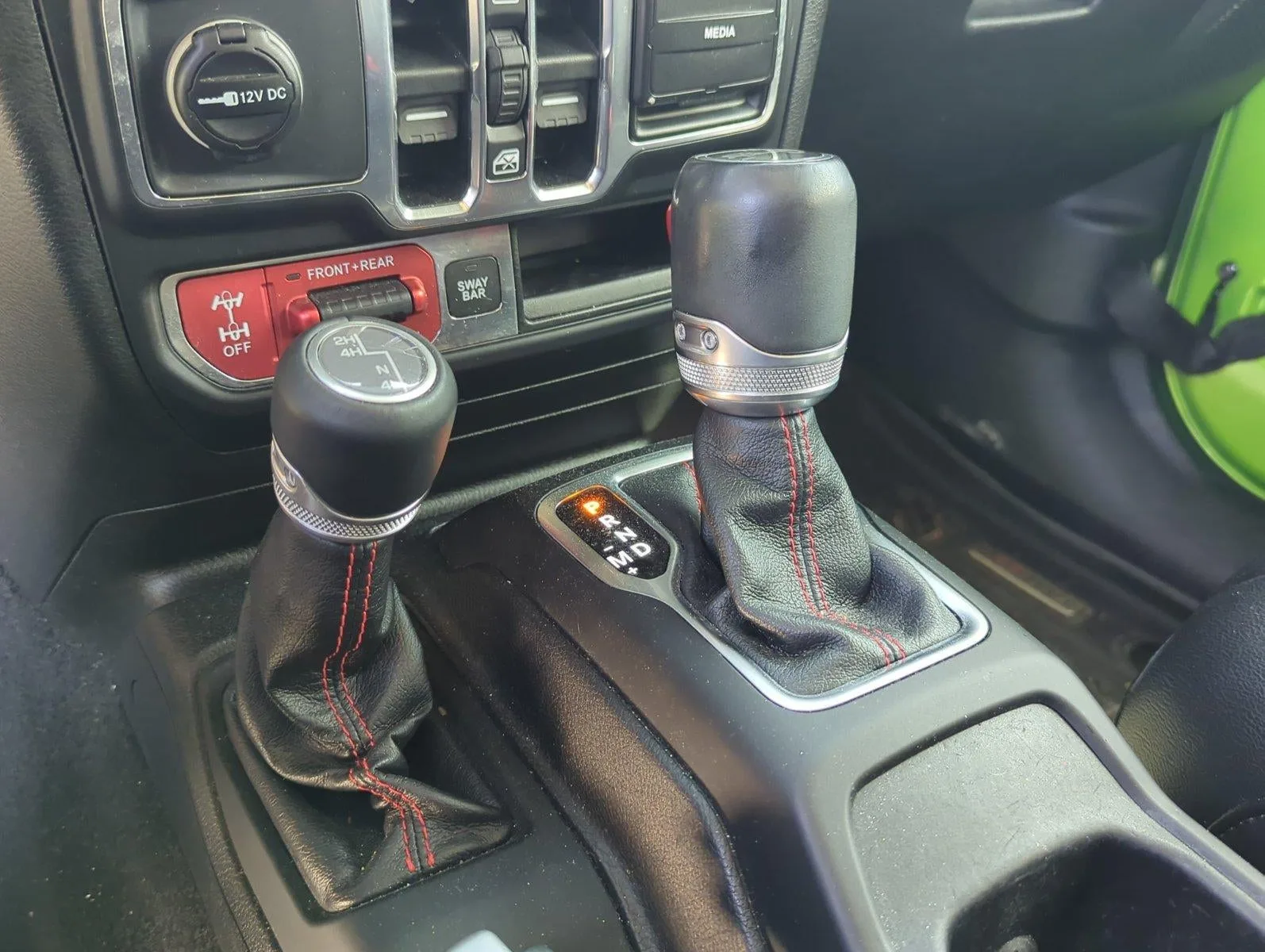 2018 Jeep Wrangler Unlimited Rubicon 4x4 photo 10