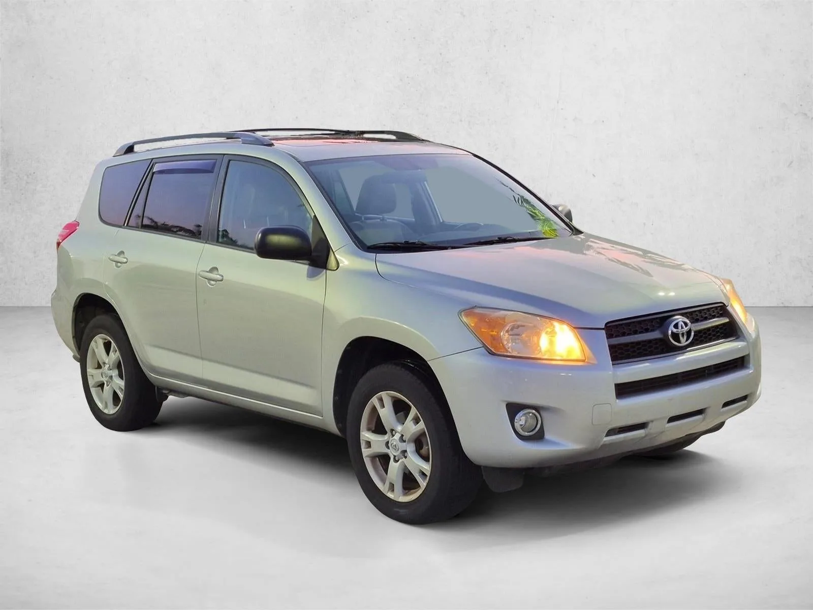 2012 Toyota RAV4 FWD 4dr I4 (Natl) photo 3