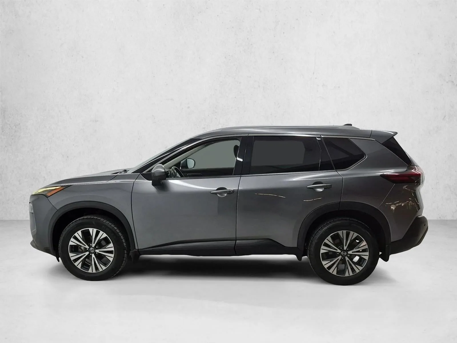 2021 Nissan Rogue SV FWD photo 9