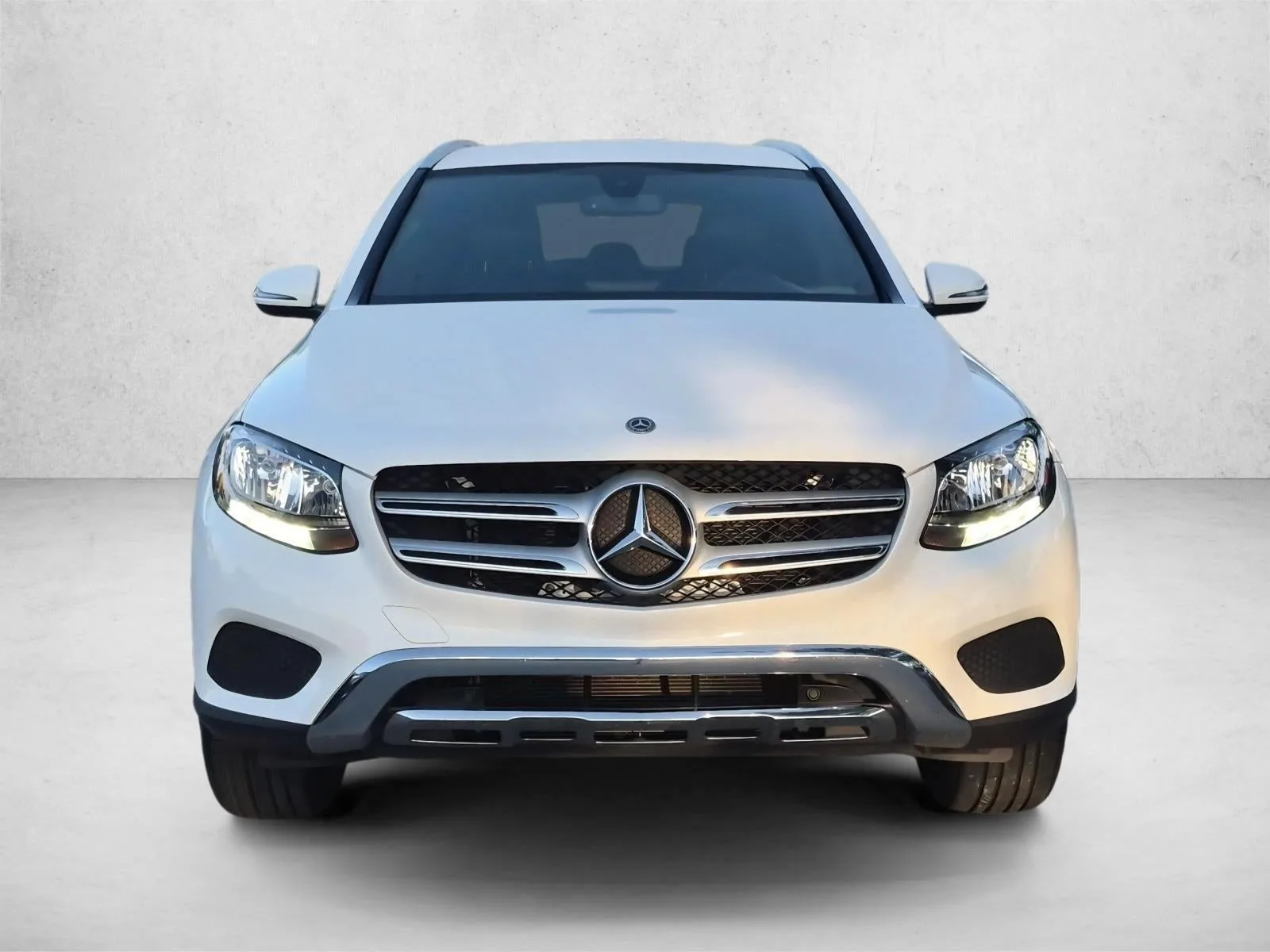 2019 Mercedes-Benz GLC GLC 300 SUV photo 2