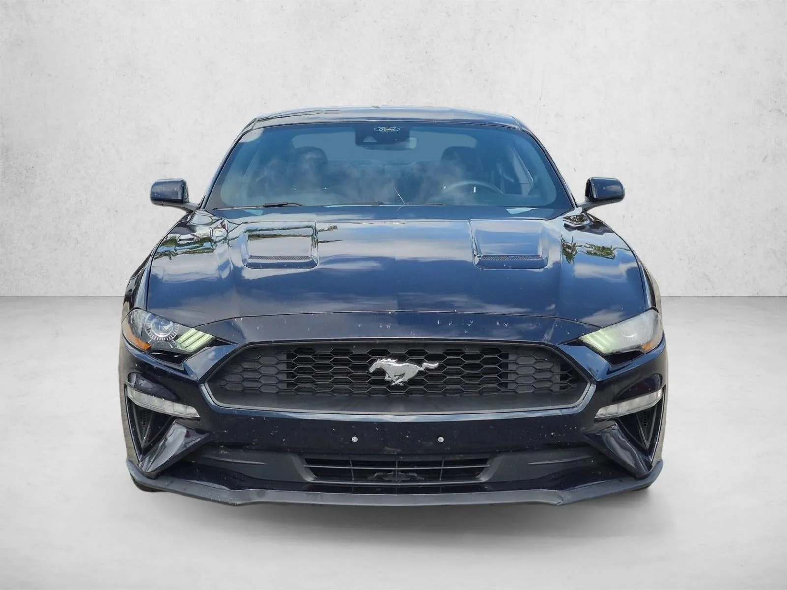 2021 Ford Mustang EcoBoost Fastback photo 2