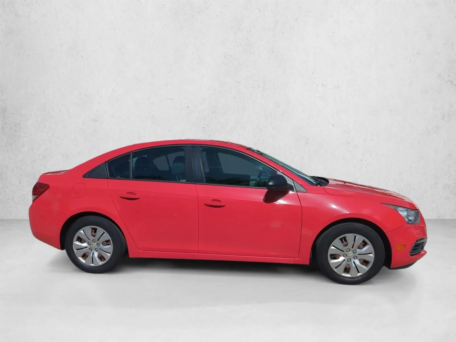 2016 Chevrolet Cruze Limited Sedan LS (Automatic) photo 4