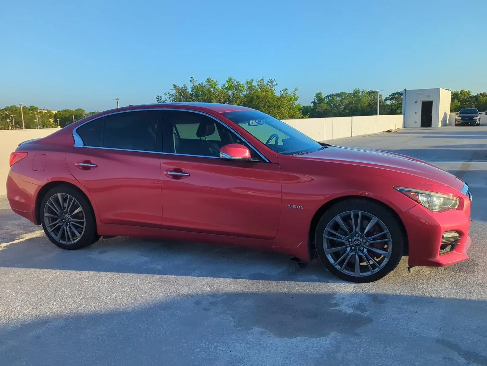 2017 INFINITI Q50 Red Sport 400 AWD photo 4