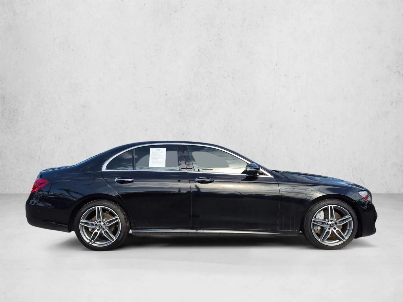 2019 Mercedes-Benz E-Class E 300 RWD Sedan photo 4