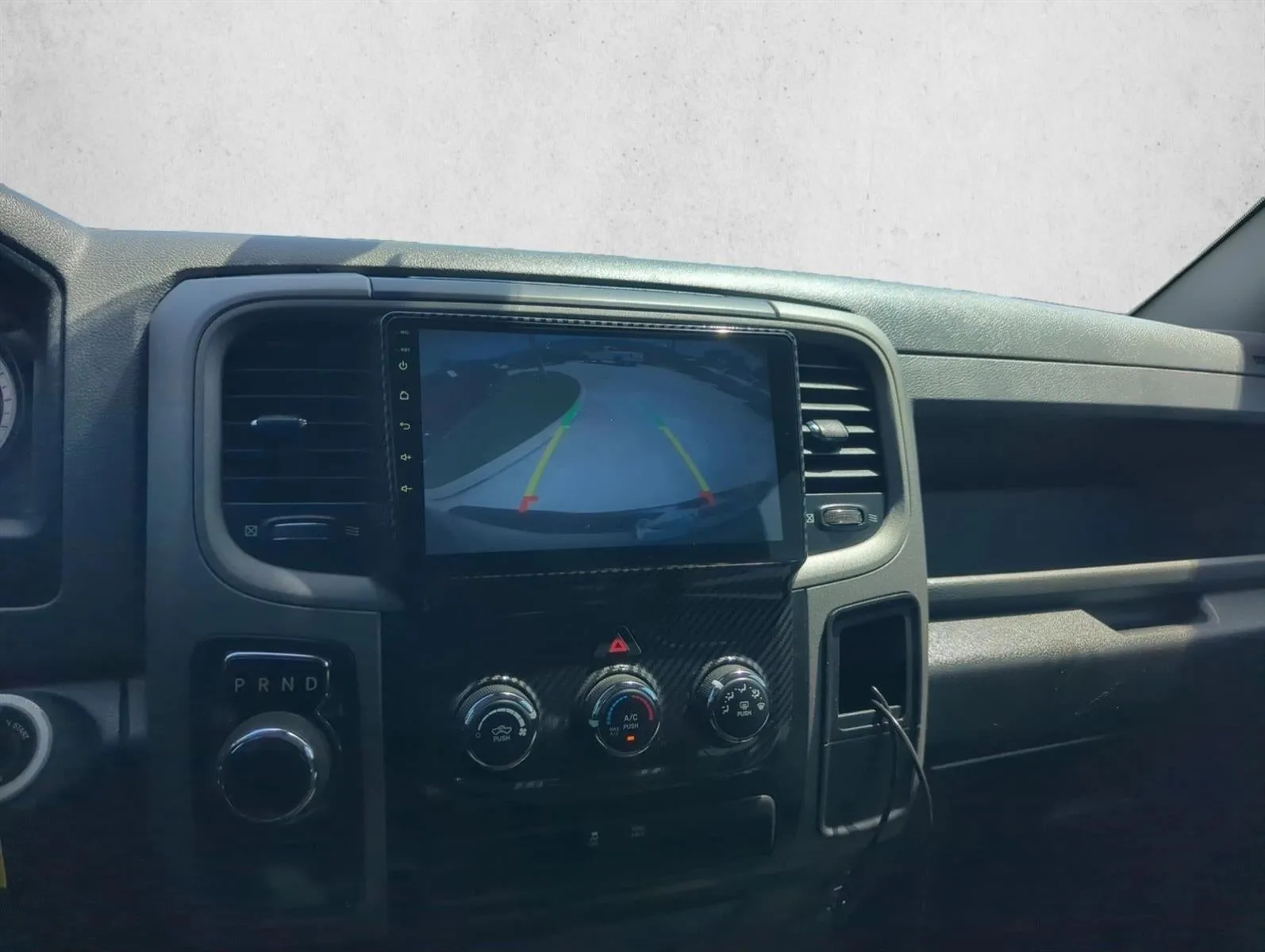 2016 RAM 1500 2WD Crew Cab 5.7 Ft Box Express photo 10