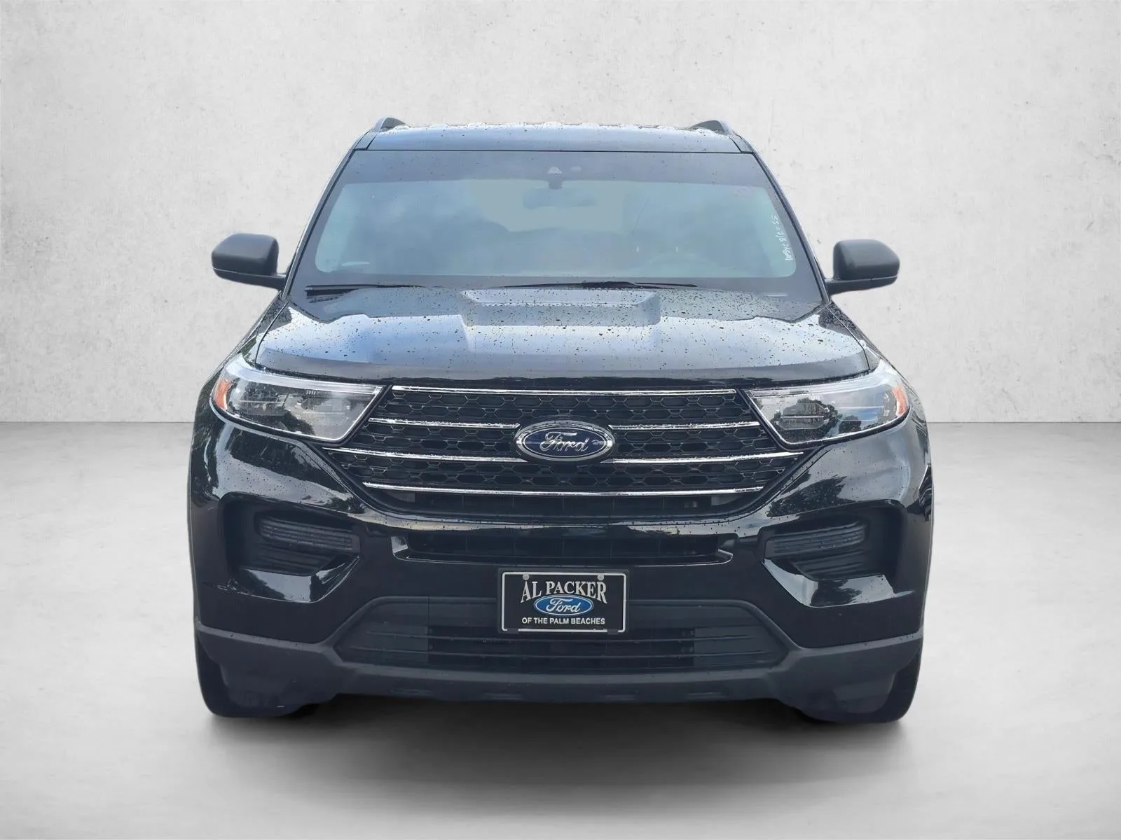 2022 Ford Explorer XLT photo 2