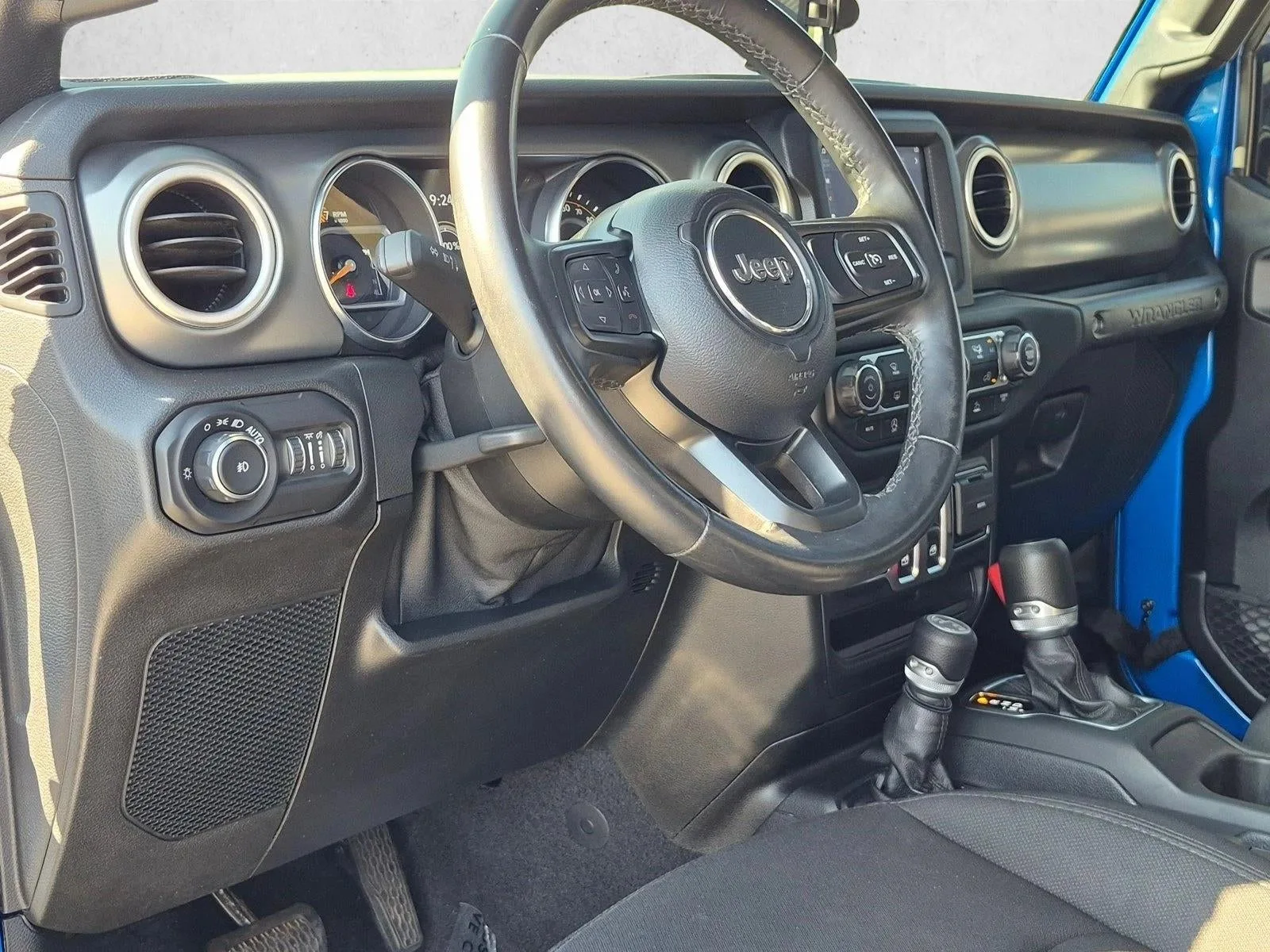 2021 Jeep Wrangler Sport S 4x4 photo 10