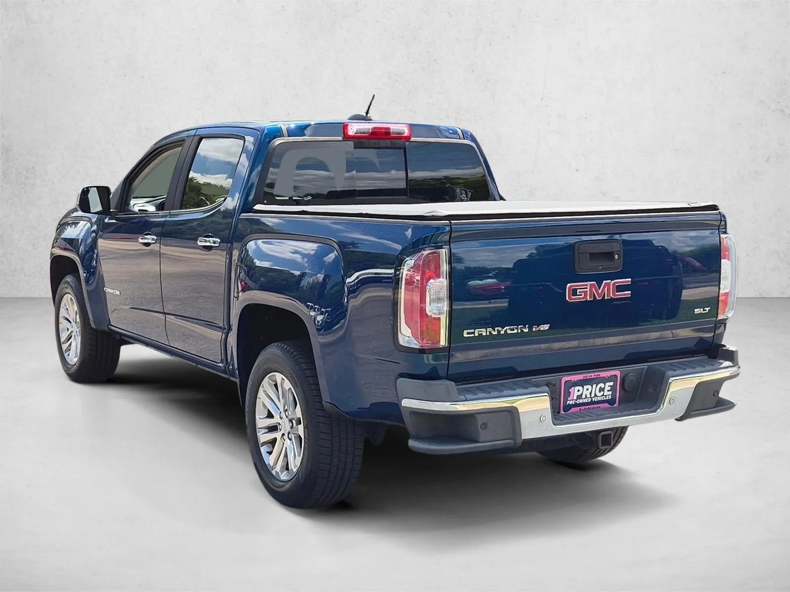 2019 GMC Canyon Crew Cab Short Box 2-Wheel Drive SLT photo 6