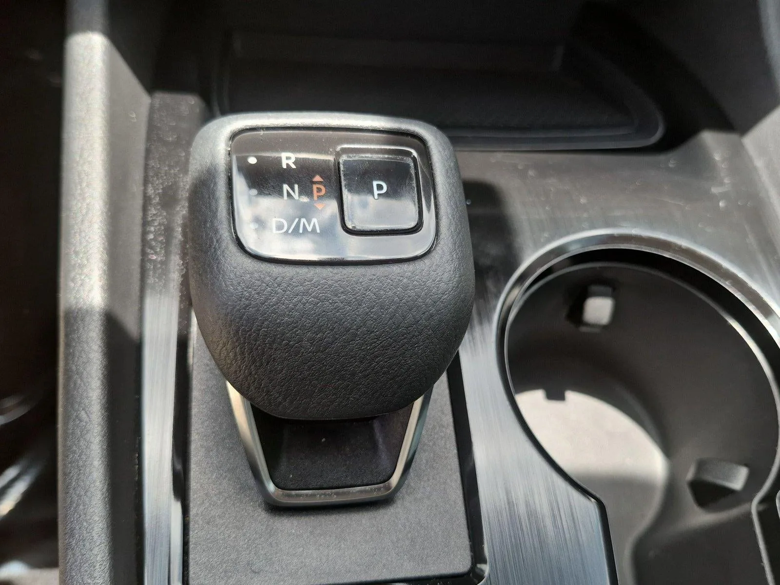 2021 Nissan Rogue FWD SV photo 12