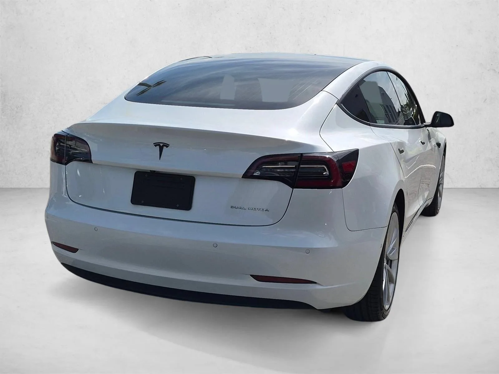 2020 Tesla Model 3 Long Range AWD photo 5