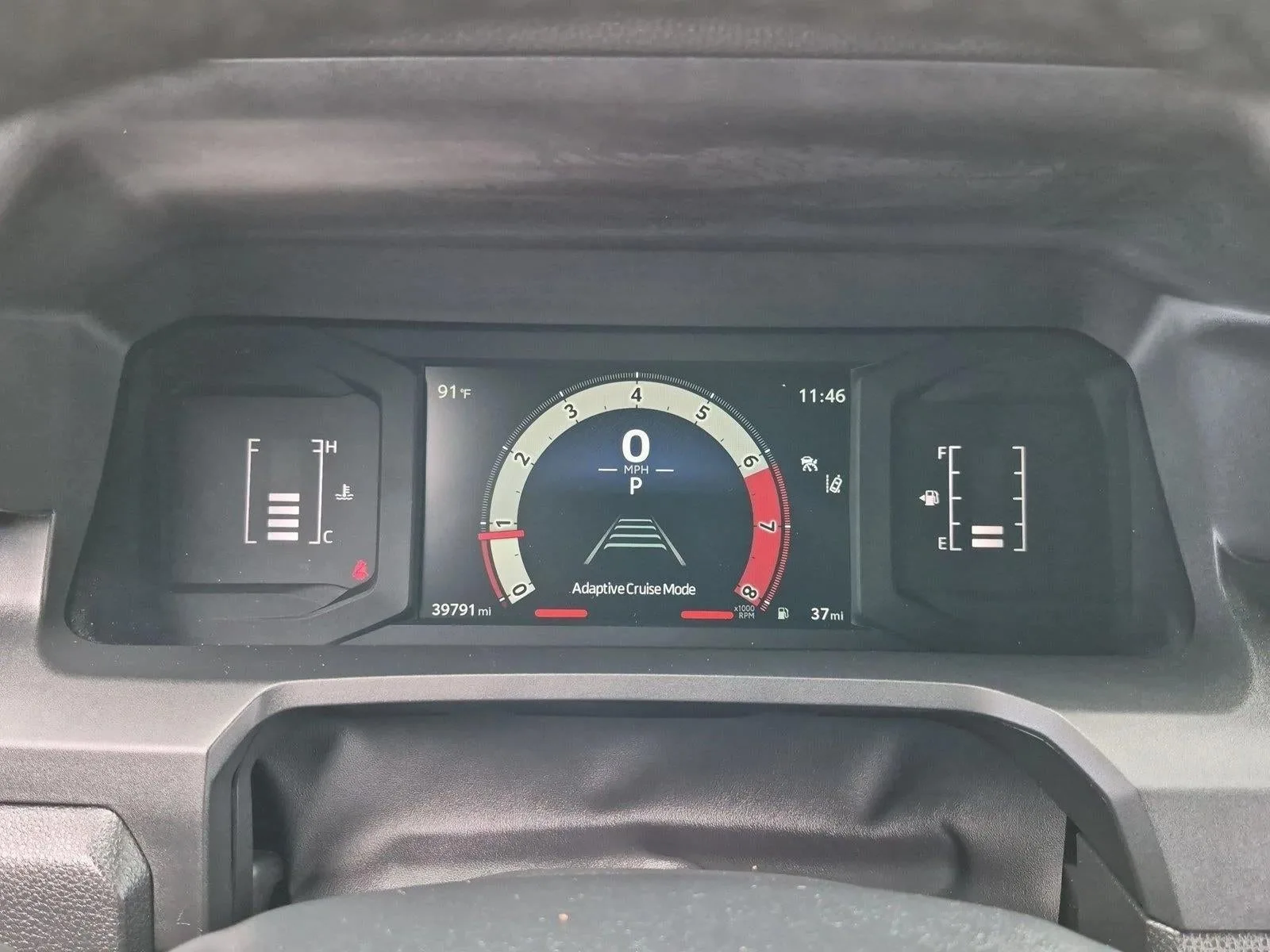 2024 Toyota Tacoma SR5 photo 11