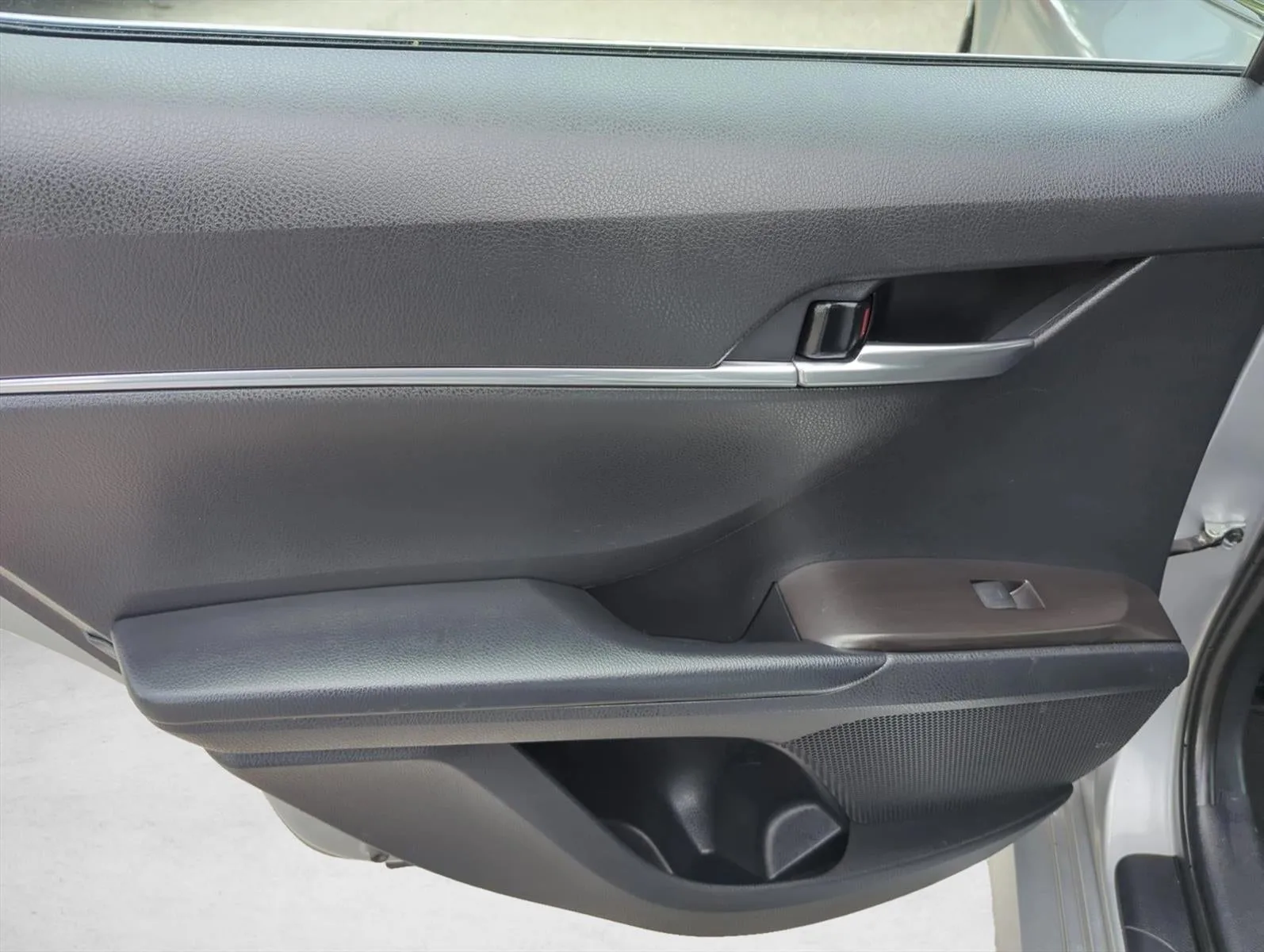 2024 Toyota Camry LE Auto AWD (Natl) photo 10