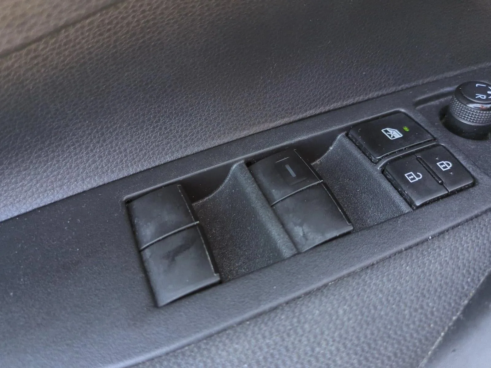 2022 Toyota Corolla LE CVT (Natl) photo 12