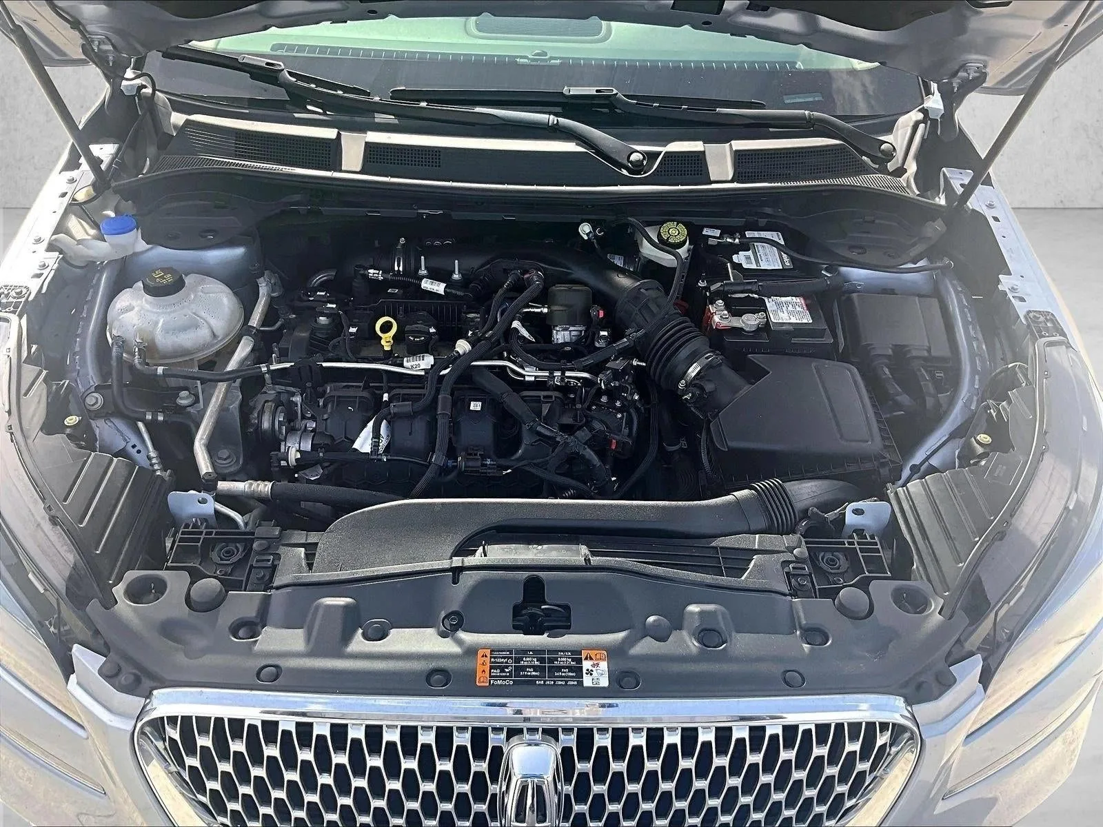 2022 Lincoln Corsair Standard photo 11