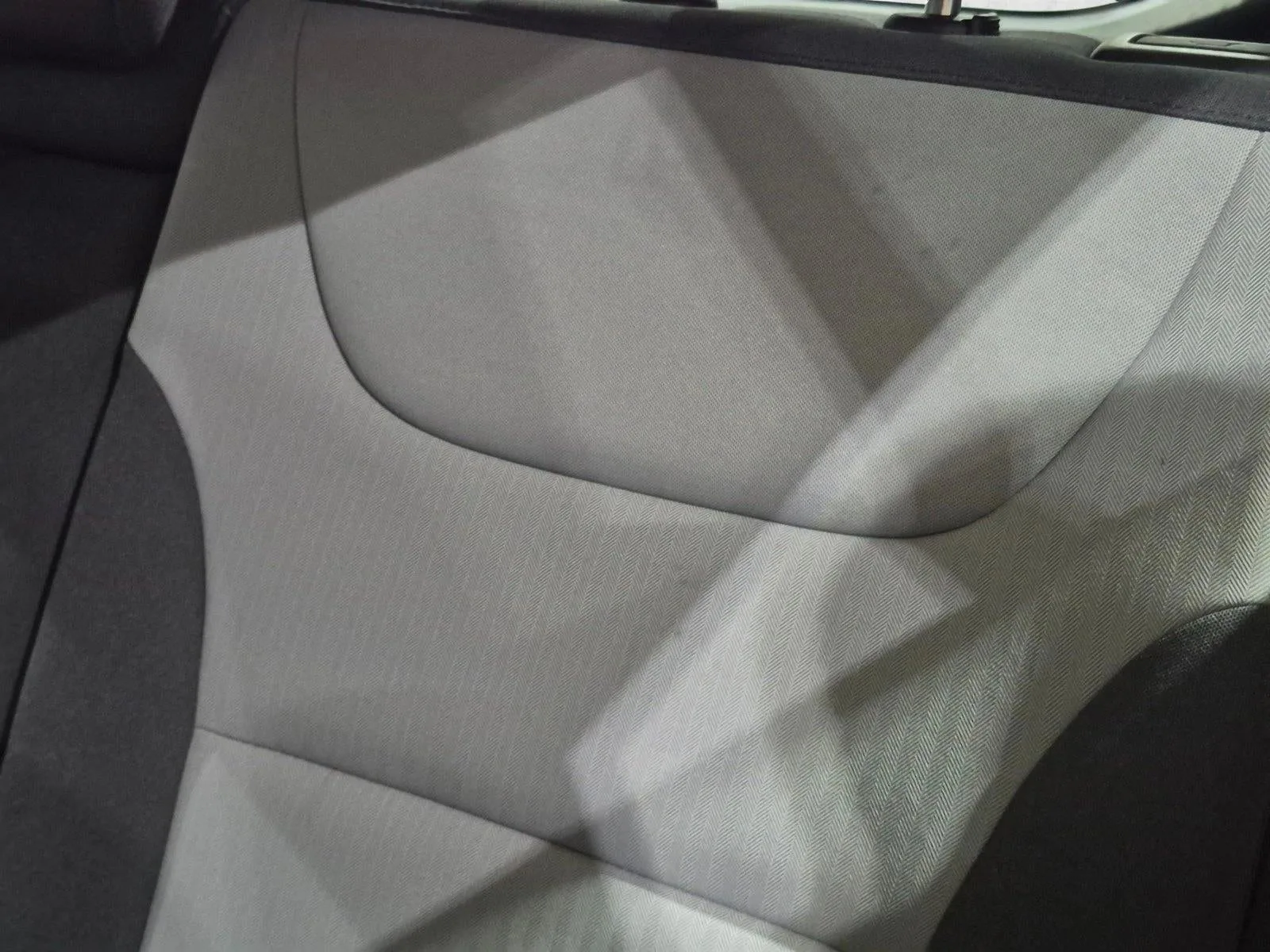 2020 Hyundai IONIQ Hybrid SEL Hatchback photo 8