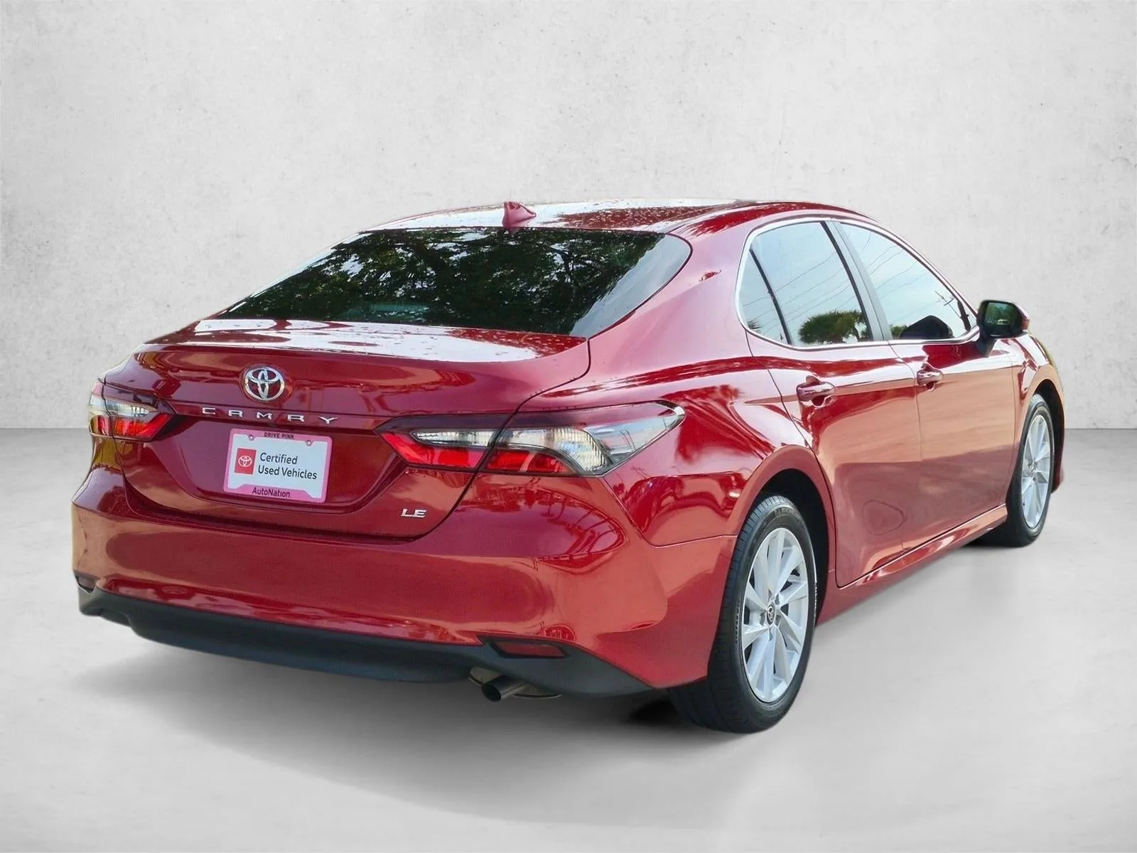 2024 Toyota Camry LE Auto (SE) photo 5