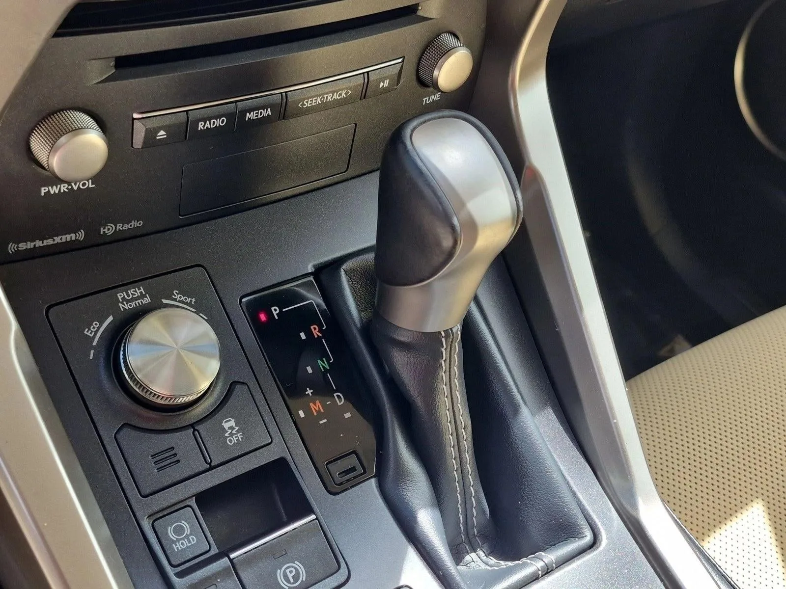 2021 Lexus NX 300 photo 12